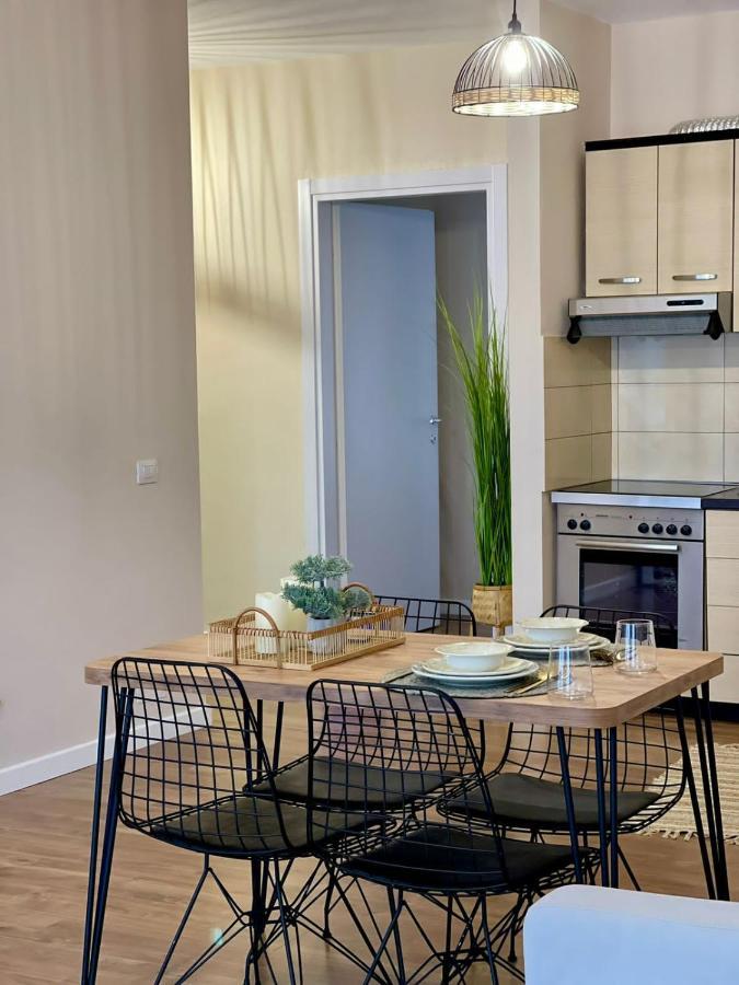 Mh Apartment, Free Parking, Flexible Check In Тирана Экстерьер фото